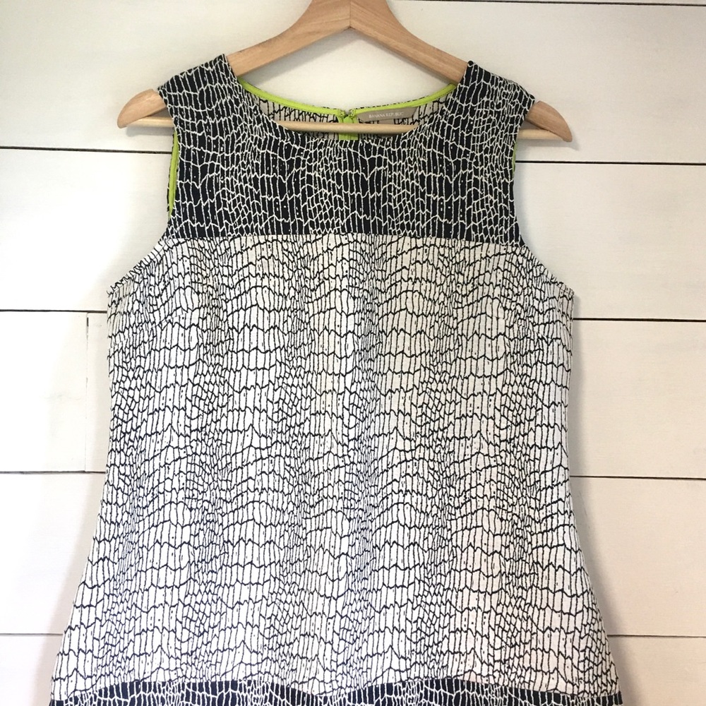 Banana Republic Jacquard Textured Sleeveless Blous